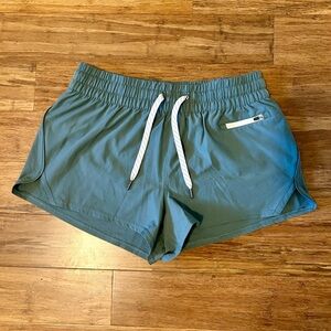 Vuori Women’s Clementine Shorts Teal S